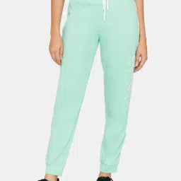 Rosaline by Zivame Green Printed Joggers-image-25