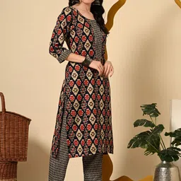 RAJPUTANA CAMISA Women Printed Regular Kurta with Trousers & With Dupatta image 3