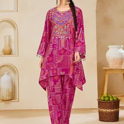 BulBul Embroidered Tunic With Trousers Co-Ords-picture-12