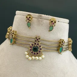 Vintage Gold-Plated Necklace and Earring Set-image-4