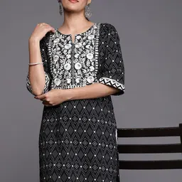 Libas Bandhani Yoke Design Thread Work Kurta-42