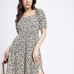 Stylecast X Hersheinbox Floral Printed Square Neck Puff Sleeves A-Line Midi Dress-image-89