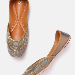 House of Pataudi Embellished Ethnic Mojaris-picture-18