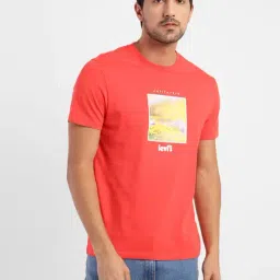 Levi's Tulip Red Pure Cotton Regular Fit Printed T-Shirts-image-21