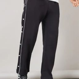 Styli Black Relaxed Fit Cotton Oversized Trackpants-image-30