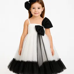 Tilism Woven Sleeveless Bow Applique Detailed Dress With Hair Band - Black & White-picture-46