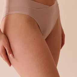 La Vie en Rose Low-Rise Bikini Briefs 20200475-00010-XS-image-79