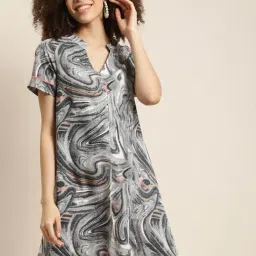Qurvii Grey Printed A Line Dress-picture-13