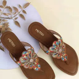 Metro Women's Tan Thong Sandals-picture-10
