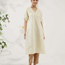 Daali Off White Embroidered Straight Kurta-image-63