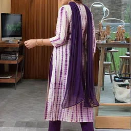 DIVASTRI Women Printed Regular Sequinned Kurta with Trousers & With Dupatta image 3