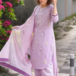 DIVASTRI Animal Printed Straight Kurta With Patiala And Dupatta-picture-51