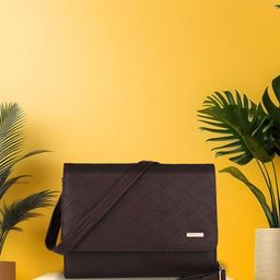 YESSBENZA Brand Logo Embellished Quilted Sling Bag Handbags-image-74