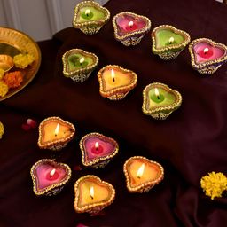 Aapno Rajasthan 12 Pcs Red & Green Heart-Shape Terracotta Candle Diyas-9
