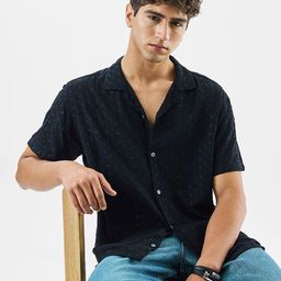 Snitch Men Textured Cuban Collar Casual Shirt-picture-31