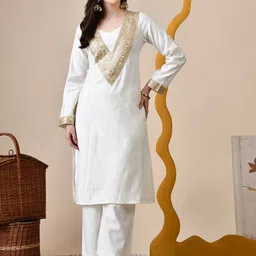 Sangria Women Solid Yoke Design Round Neck Straight Kurta With Trousers-picture-37