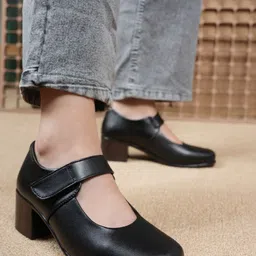 Mast & Harbour Block Mules-39