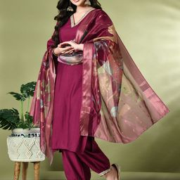 Sangria Magenta Flared Sleeves Thread Work Straight Kurta With Salwar & Dupatta image 3