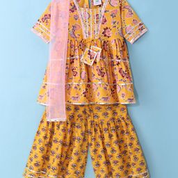 Teentaare Cotton Half Sleeves Kurta & Gharara Set with Dupatta Floral Print - Yellow & Baby Pink-image-82