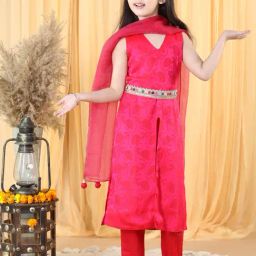Piccolo Girls Pink Printed & Lace Embellished Curved Slit Kurta & Pant With Dupatta-image-42