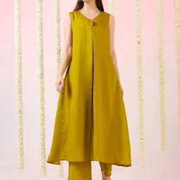 Globus V-Neck Pleated Sleeveless Tassel Detail A-Line Kurta With Trousers-picture-40