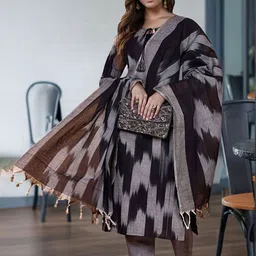 DIVASTRI Women Abstract Printed Straight Kurta with Trousers & Dupatta-22