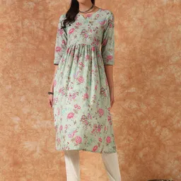 Meeranshi Women Floral PrintedKurta with Trousers-image-73