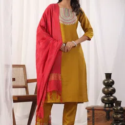 INCHEME Yoke Design Round Neck Kurta With Trousers & Dupatta-picture-19