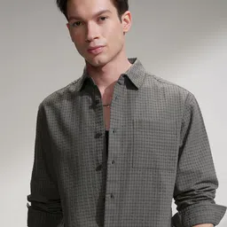 HIGHLANDER Checked Textured Cutaway Collar Cotton Relaxed Fit Shirt-image-10