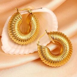 DIVASTRI Heart Shaped Studs Earrings-3