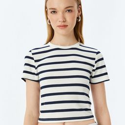 Koton Women Striped Round Neck Slim Fit T-shirt-image-16
