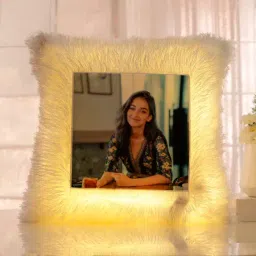 Cozy Companion - Personalized LED Fur Cushion-image-79