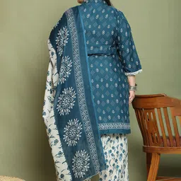 Rajnandini Plus Size Mandarin Collar Geometric Printed Kurta with Salwar & Dupatta image 4
