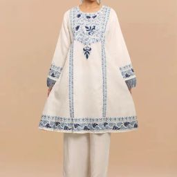 House of Kari White Falak Kashmiri Long Kurta-picture-47