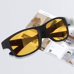 LEGEND EYEWEAR Unisex UV Protected Square Sunglasses SGLHBHYUVRYQG22G-27