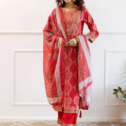 Twika Women Floral Printed Kurta with Trousers & With Dupatta-34