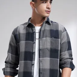 HIGHLANDER Men Dobby Textured Striped Casual Shirt-picture-27