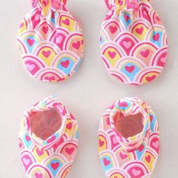 Babyhug 100% Cotton Interlock Knit Mittens & Booties Heart Print - Pink-image-81