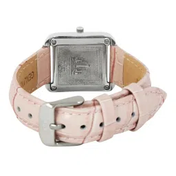 Peter Minuit PM292-C Analog Watch for Women image 3