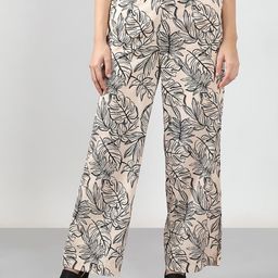 Vero Moda Women Floral Printed Flared High-Rise Trousers-image-82