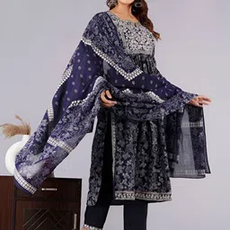 Parth Fab Women Floral Embroidered Regular Kurta with Trousers & With Dupatta-12