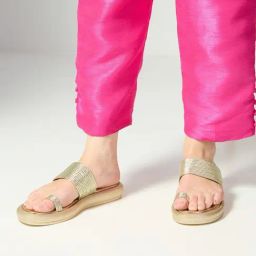 Inc.5 Women's Golden Toe Ring Sandals-image-5