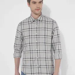 Numero Uno Grey Regular Fit Checks Shirt-image-94