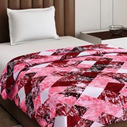 Monte Carlo Fuzzy Magenta Polyester Printed 240 GSM Single Blanket image 4