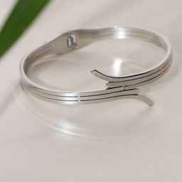 STYOLLO Women Enamelled Silver-Plated Kada-Style Bracelet-image-84