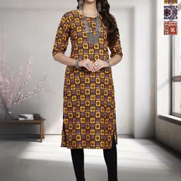 HERE&NOW Selection Of 3 Geometric Printed Round Neck Straight Kurtas-image-71