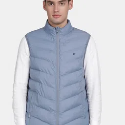 t-base Lightweight Puffer Jacket-image-29