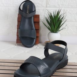 Liscott Women Open Toe Flats-image-25