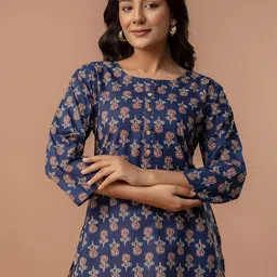 FERANOID Floral Printed Pure Cotton Short Kurti-image-69