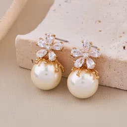 GC PREMIUM JEWELLERY Floral Studs Earrings-image-93
